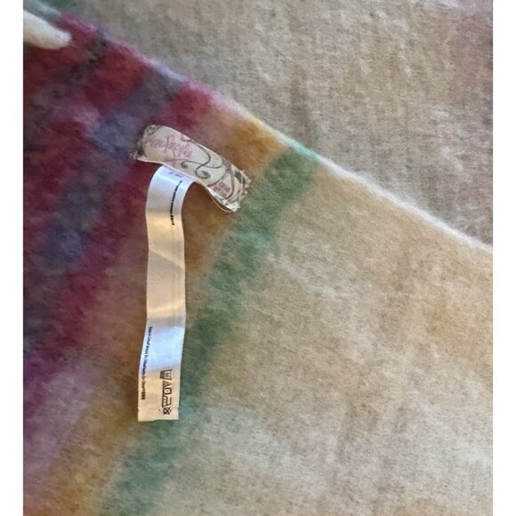 Free People Blanket Fringe Stripe 70” x 50” Ultra Soft Striped Throw $78 NWOT - Picture 2 of 8